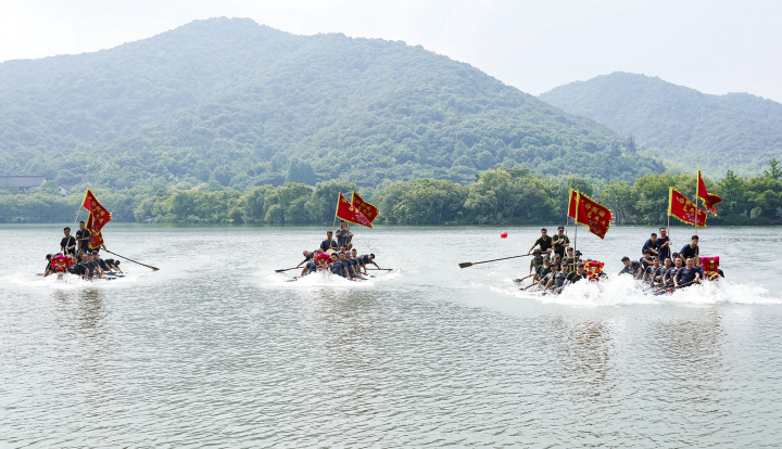杭州湘湖上演龙舟竞渡_fororder_1687345855460_6492dabf9bcbb70001225bac