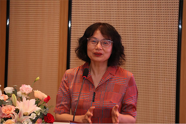 西华师大新闻传播学院校友分会正式成立 88岁老校友深情表白母校_fororder_未标题-6