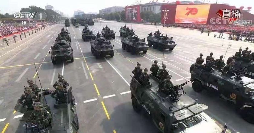我是中央企业方阵！请检阅！