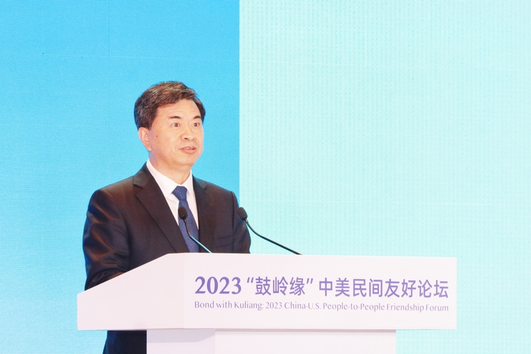图片默认标题_fororder_中共福建省委书记、省人大常委会主任周祖翼宣读贺信并致辞