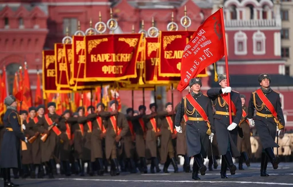 31面战旗有“英雄”,国庆阅兵百面战旗都有什么来头？