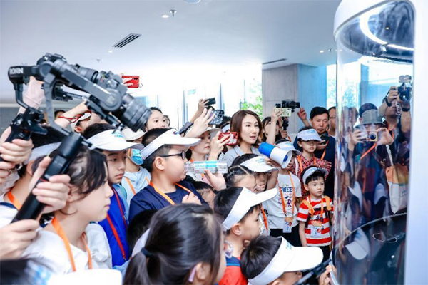 大运惠民｜市民体验官走进大运村点赞“心”科技_fororder_未标题-2