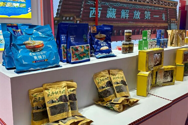 福建援藏工作周年回顾：聚焦重点特色领域 务实推进产业支援促进就业_fororder_rBABDGSneSGAC6iZAAAAAAAAAAA751.1080x809.750x562