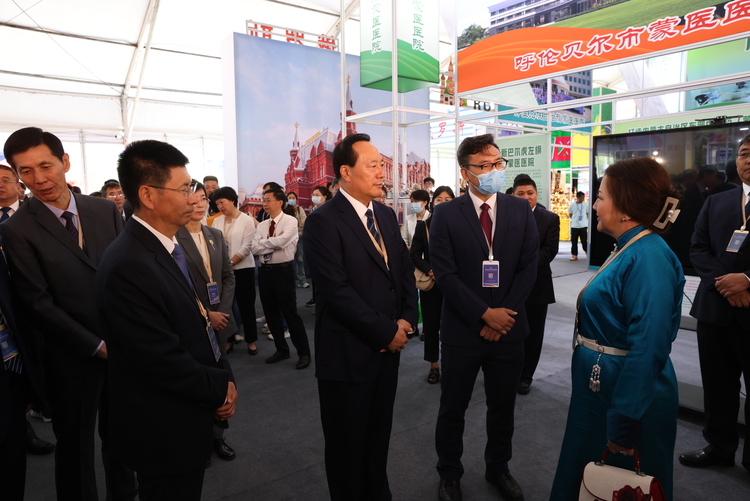 海拉尔第十九届中俄蒙经贸洽谈暨商品展销会开幕 高润喜出席及永乾致辞_fororder_26267560e25072ce3efe35231085e72