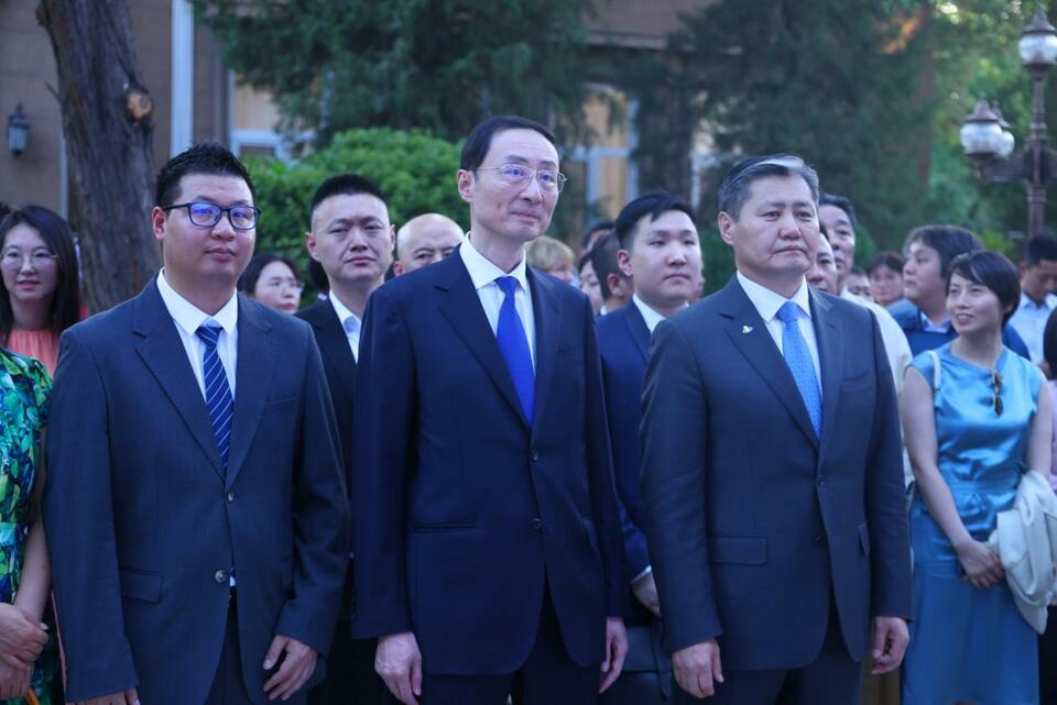 庆祝蒙古国人民革命胜利102周年 传统那达慕节日招待会举行_fororder_图片13