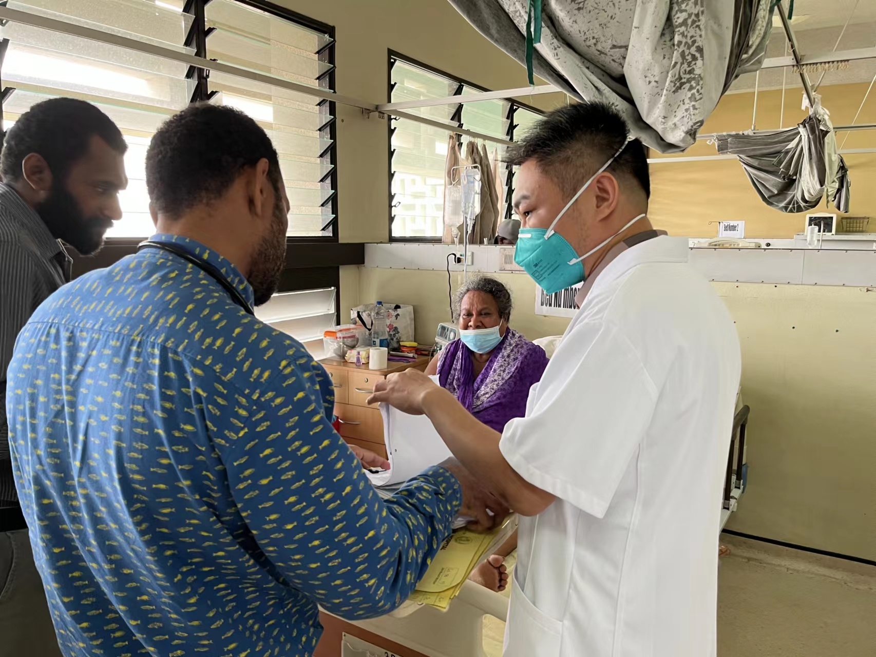 援外日记｜听说将主刀一台腹腔镜手术，他高兴得像个孩子