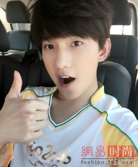生快！能暖男能硬汉 杨洋封面多变魅力不减