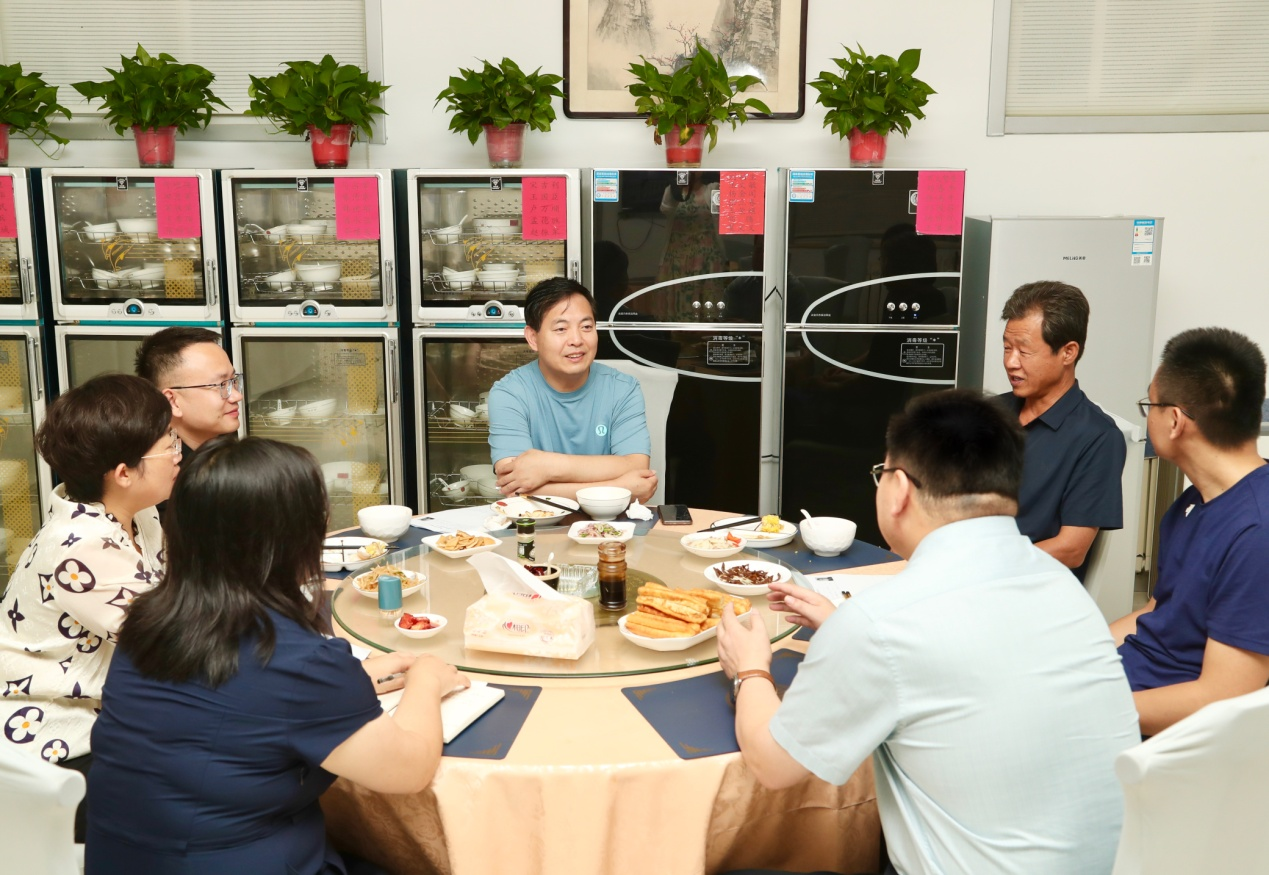 河北东光：“政企早餐会”按下经济发展“快进键”_fororder_图片1