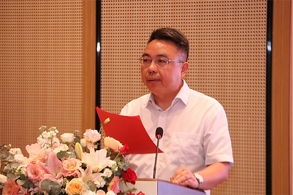 西华师大新闻传播学院校友分会正式成立 88岁老校友深情表白母校_fororder_未标题-8