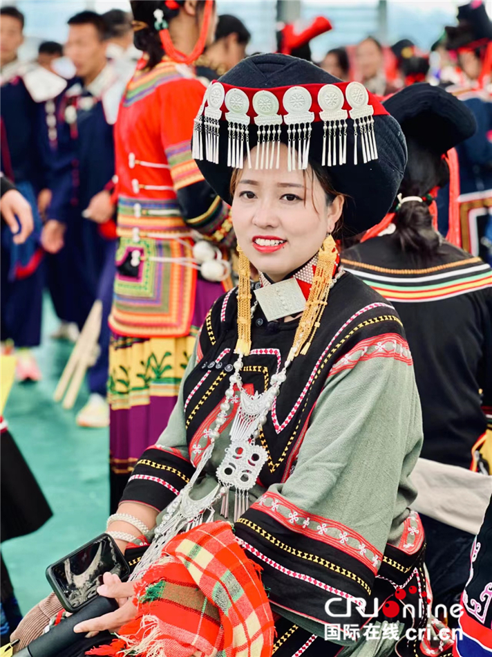 华美精巧的凉山彝族银饰_fororder_4