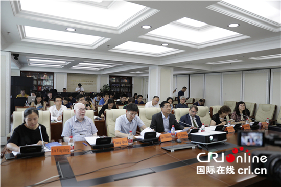 《意大利蓝皮书：意大利发展报告（2022-2023）》发布 学者专家齐聚为中意合作建言献策_fororder___172.100.100.3_temp_9500041_1_9500041_1_1_8591b878-cfb5-4bfd-b854-5204c2349057.JPG