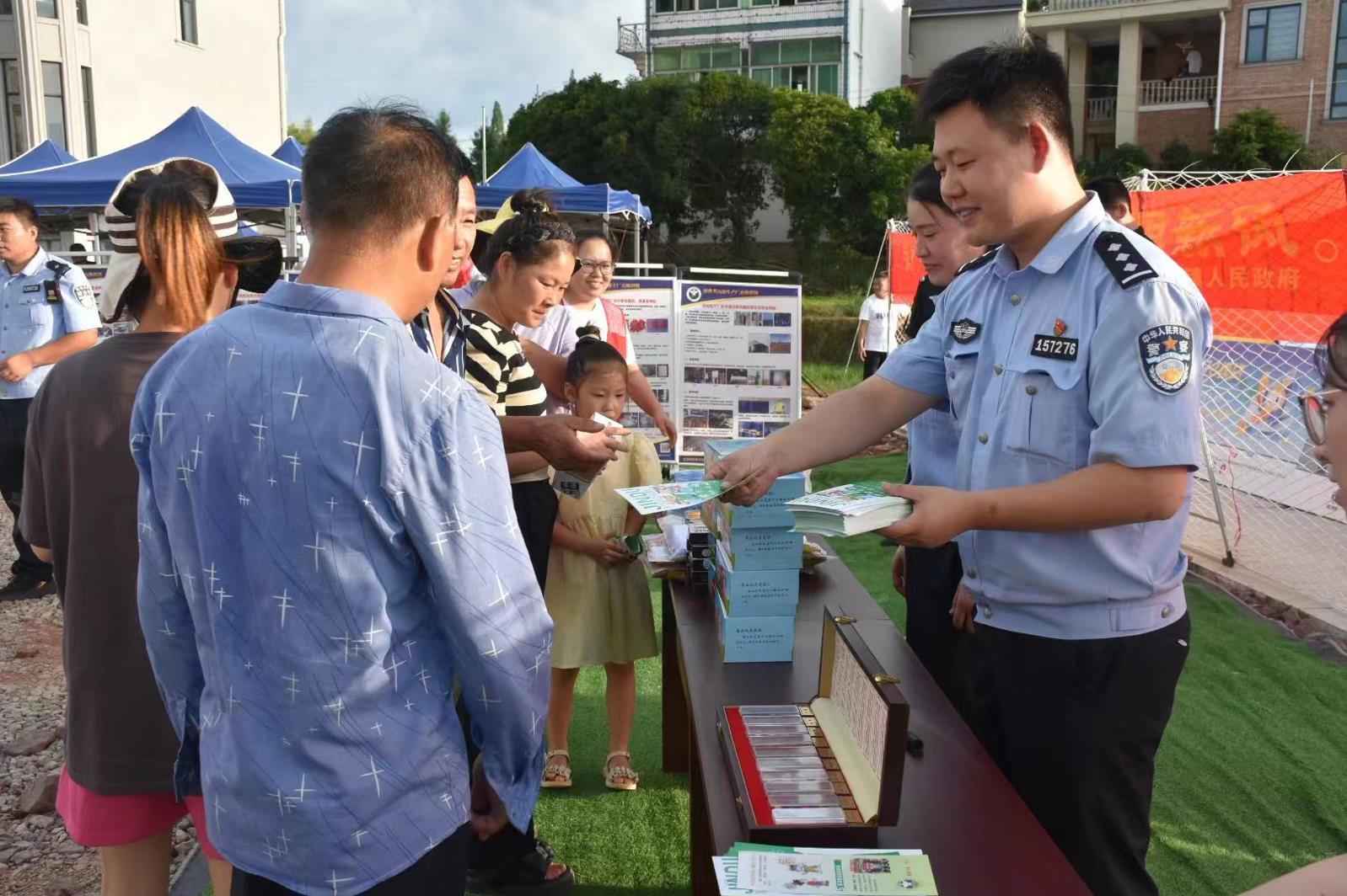当禁毒光遇上“村BA”，会擦出怎样的“篮球火”？_fororder_微信截图_20230727152749