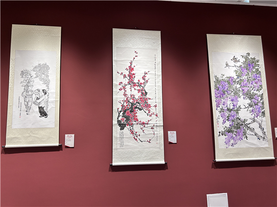 翰墨飘香鱼水情 纪念延安双拥运动80周年书画作品展在辽宁美术馆开幕_fororder_0730_4
