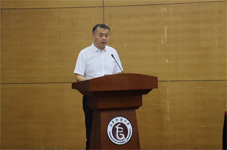 《中华民族交往交流交融史·核心卷》编纂工作会议在长春举行_fororder_王延明专家开幕式_看图王