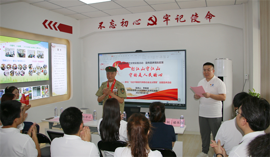 请老兵讲红色故事   进社区化解矛盾   辽宁大学法学院开展主题活动_fororder_IMG_0481.JPG