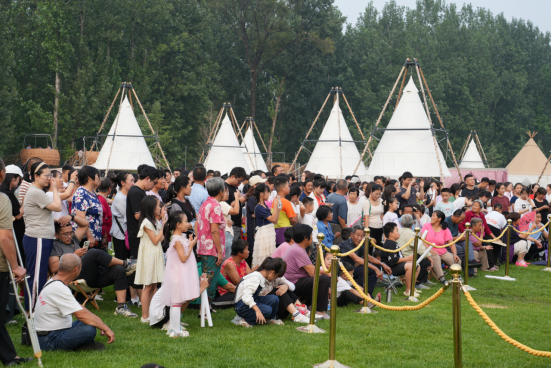 （原创）灵寿县花溪谷房车露营地成功举办石家庄“山水之间”摇滚音乐演出_fororder_“山水之间”摇滚演出活动在我县花溪谷房车露营地成功举办554