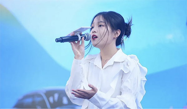 到武侯街头走一走 “大运音浪”奏响成都街头_fororder_未标题-1