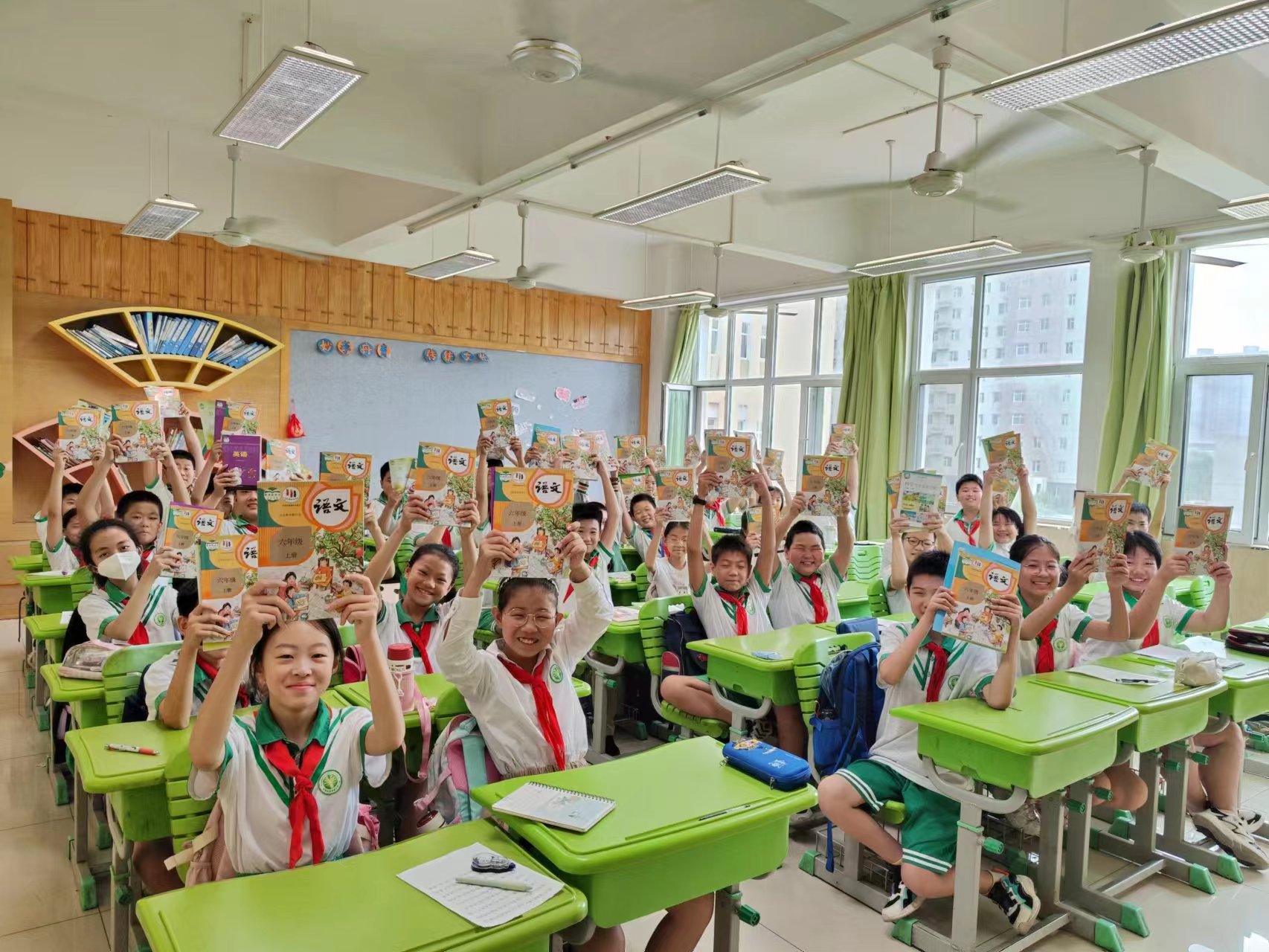 （原创）“硕果迎新 筑梦起航” ——石家庄市育新实验小学举行秋季开学典礼_fororder_1