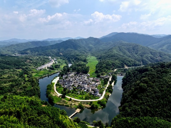 深耕文旅融合 黄山市磻村民宿群实力圈粉_fororder_图1