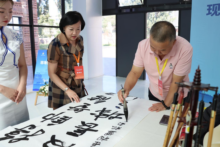 “印象长城”主题文化交流展在山西阳泉开展_fororder_图片2
