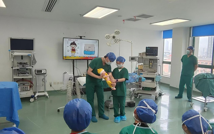 揭开手术室神秘面纱 湖南省儿童医院举办手术室开放日活动_fororder_图片2