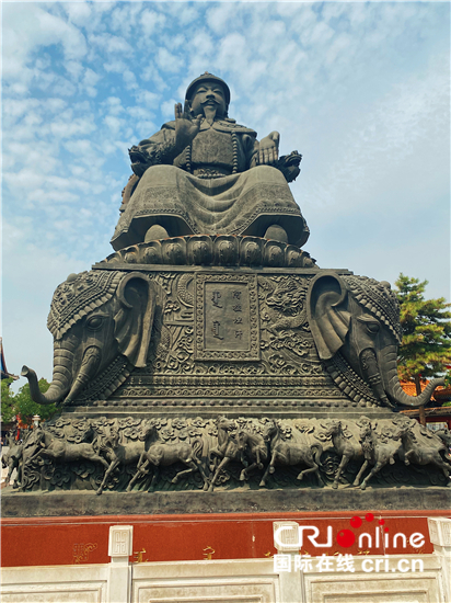 在呼和浩特感受民族文化融合之美——台湾青年内蒙古之行实录之四（两岸观察）_fororder___172.100.100.3_temp_2_1_2_1_1_a4ea9201-0733-474d-bdc7-a84c9c34f8c3