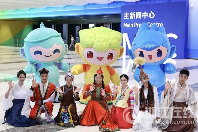 当民族风遇到亚运“三小只”_fororder_W020230918288683622880