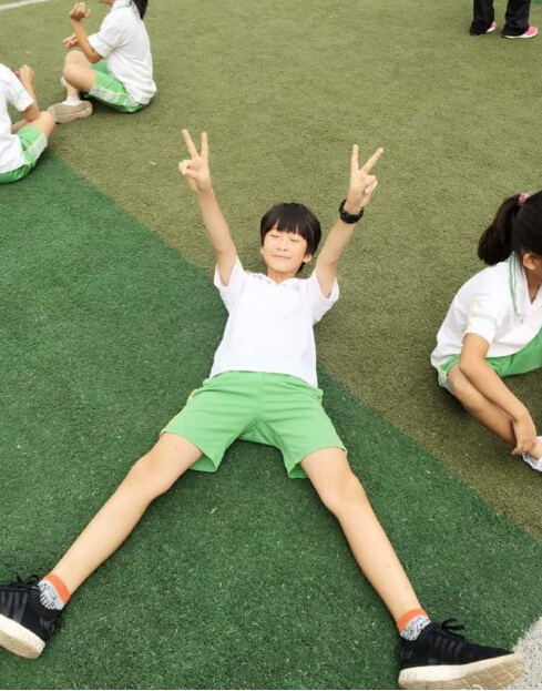 张亮要输了！儿子天天的腿已经这么长了…(图)