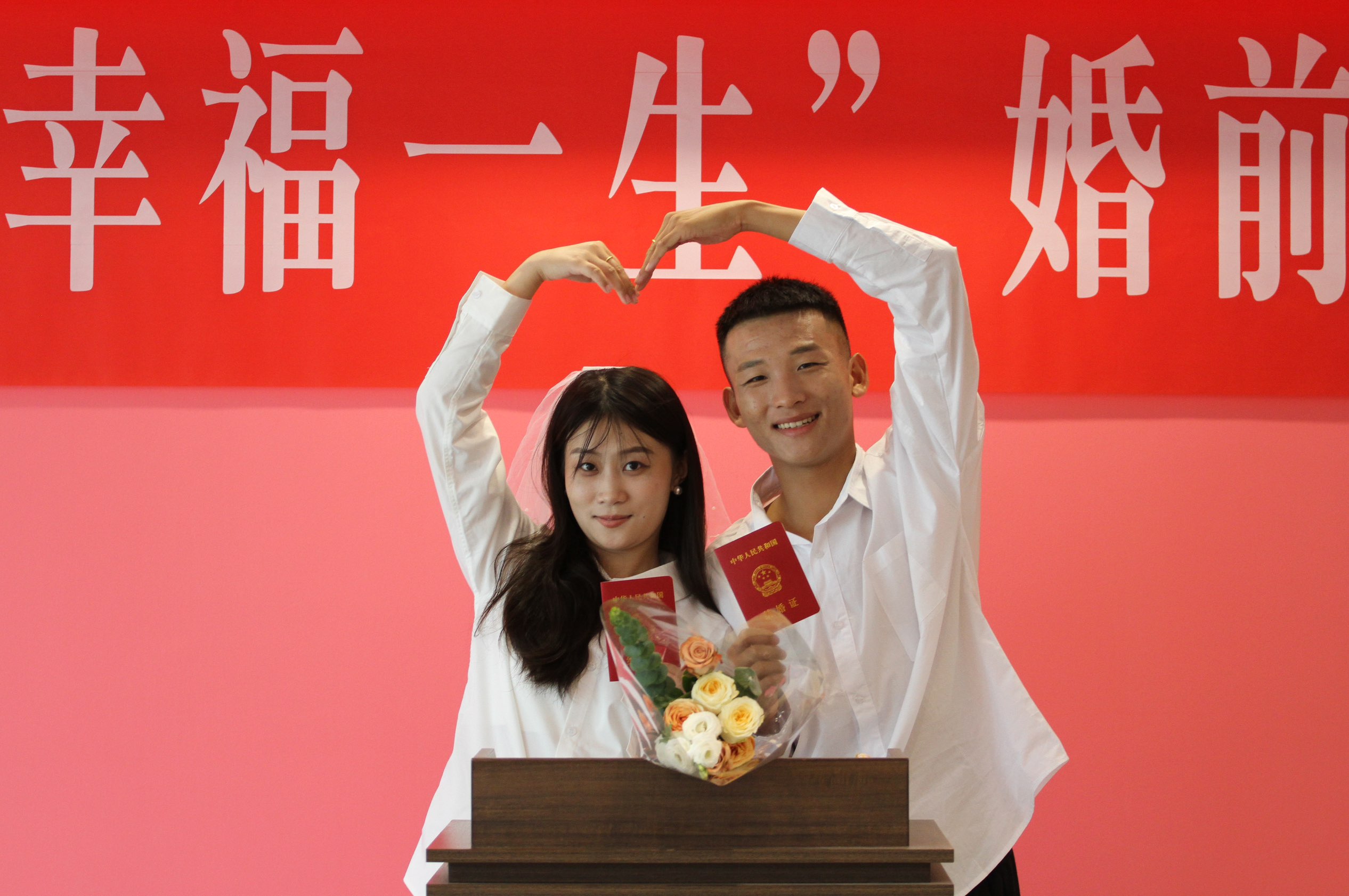 山东：简约大方，我们这样过七夕