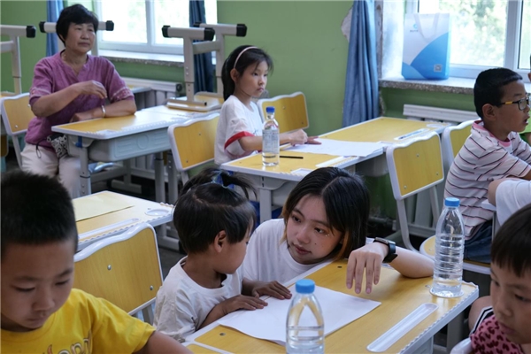 这个暑期 中国地质大学老师把育人工作做到 学生家中、实践基层和实习一线