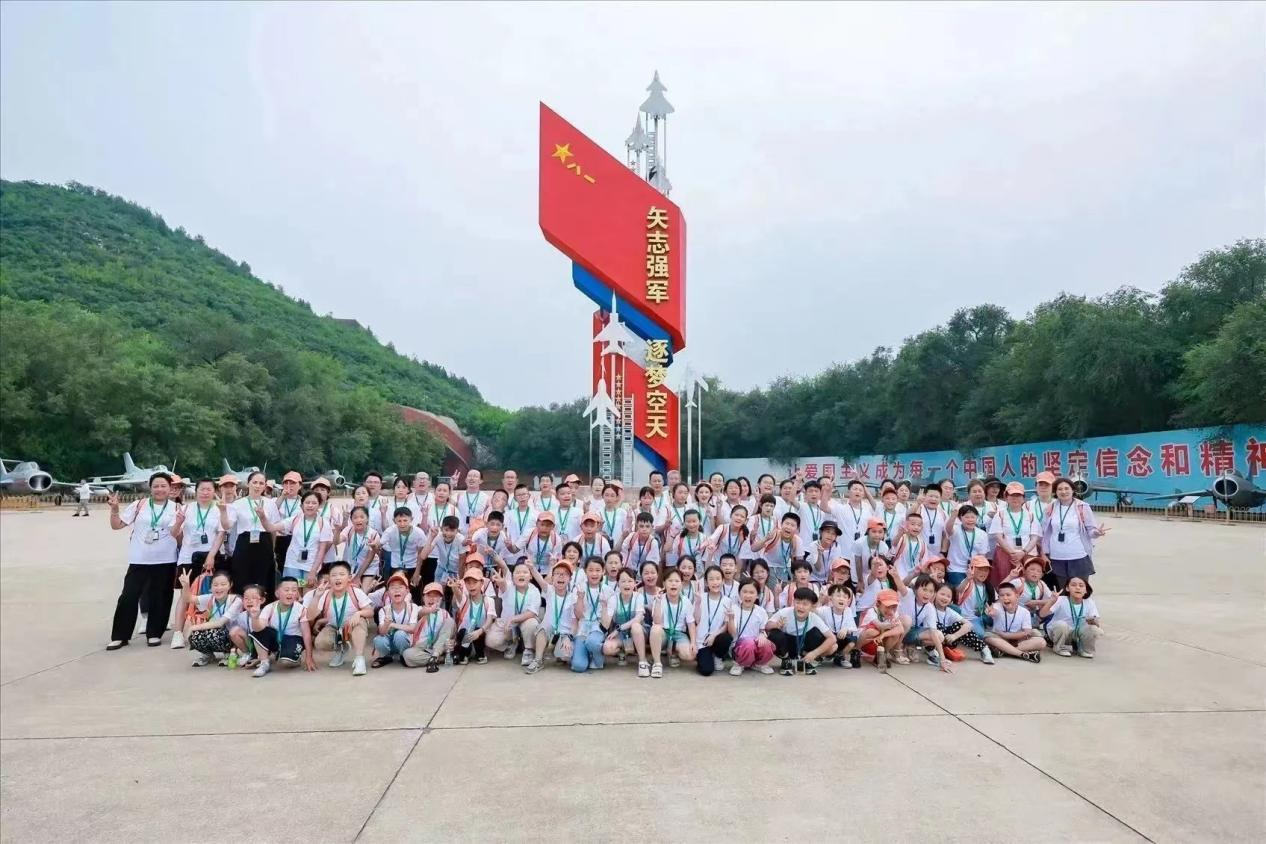 河北平泉：点燃科技梦想 童心圆梦北京_fororder_图片4
