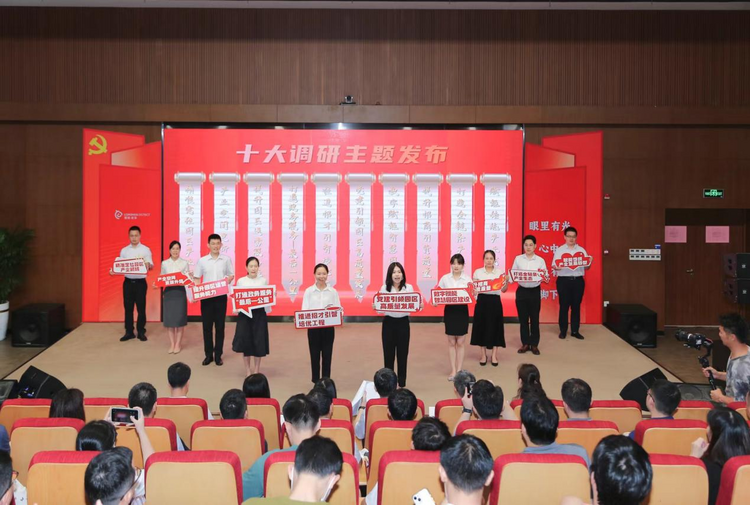 深圳龙华雏鹰训练营“百员进百园”专项行动半年结硕果_fororder_图片1