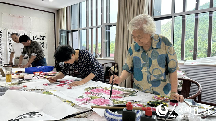 迎建校40周年，山东老年大学举办校园开放日活动