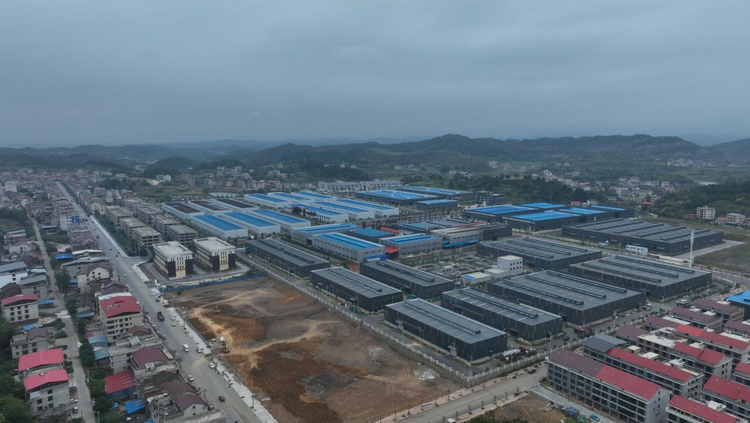 湖南新邵：抢抓施工“黄金期” 循环产业“加速跑”_fororder_图片1