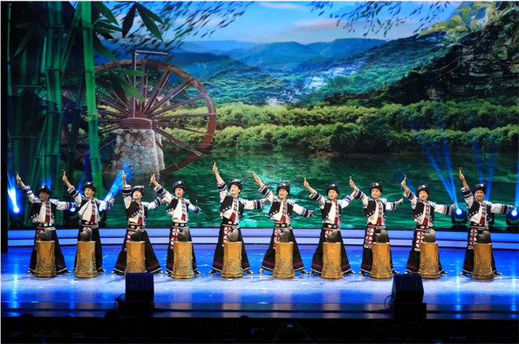 “大地情深”全国优秀群众文艺作品巡演（江西站）精彩上演_fororder_235