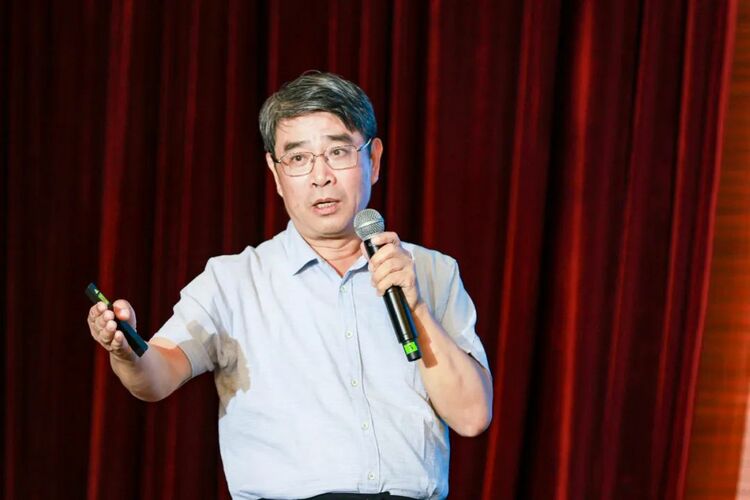 朱虹会长出席协会主办的2023“江西风景独好”新媒体引力大会并做主题演讲