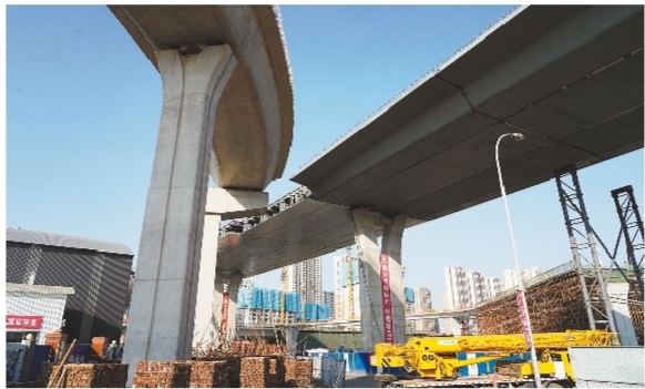 沈阳最大立交桥主体工程施工忙