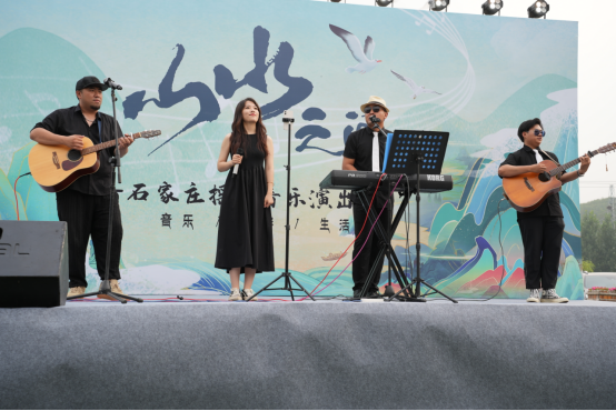 （原创）灵寿县花溪谷房车露营地成功举办石家庄“山水之间”摇滚音乐演出_fororder_“山水之间”摇滚演出活动在我县花溪谷房车露营地成功举办488