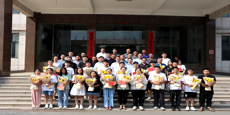 吉安市新干县七琴镇：党建引领聚合力 乡贤助学显真情_fororder_32