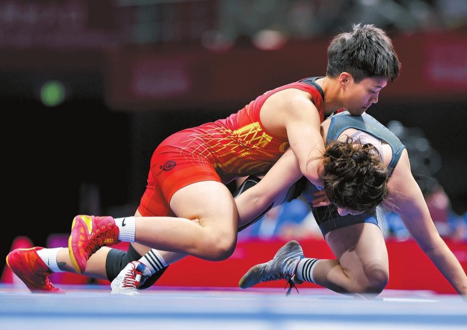 云南选手龙佳获亚运会摔跤女子自由式62公斤级第五名_fororder_55