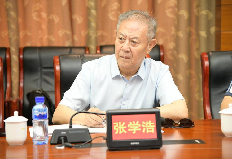 一场群英会，九位文艺大咖，为了这个话题共聚烟台！