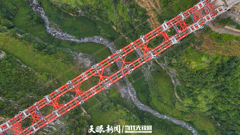 看“建”贵州桥｜白水河大桥：峡谷飞彩虹