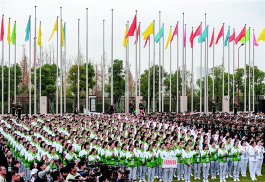 军运村“开村” 中国代表团率先入住