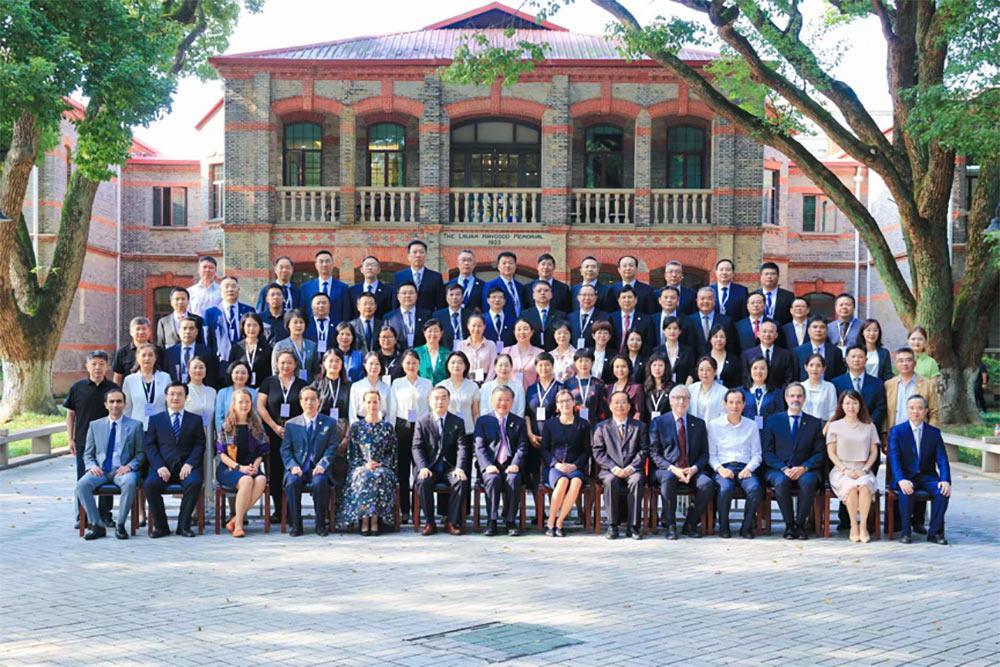 红十字国际委员会主席访问红十字国际学院并发表演讲