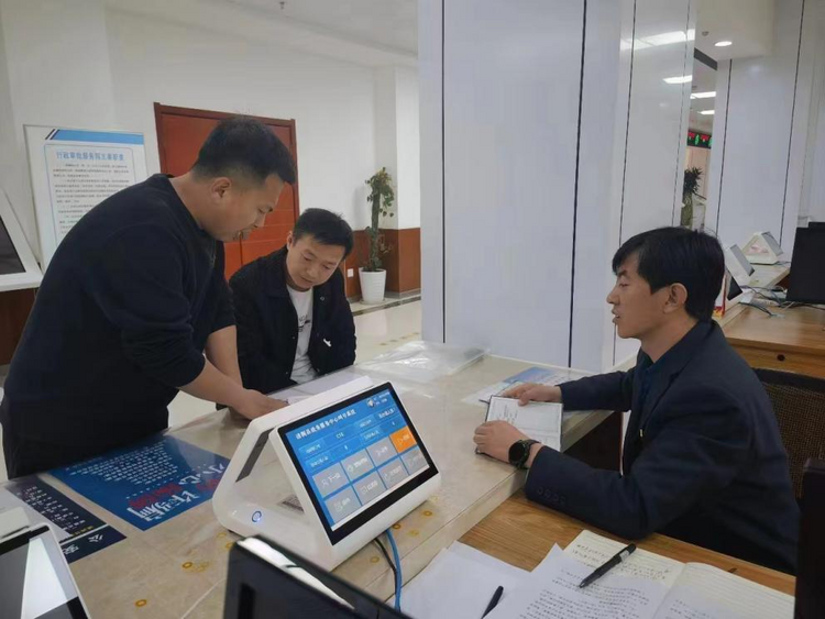 榆林清涧：优化营商环境 打通服务群众“最后一公里”_fororder_图片3