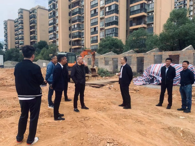 东华理工大学校长徐景坤深入学校重点建设项目施工现场调研指导工作_fororder_图片1