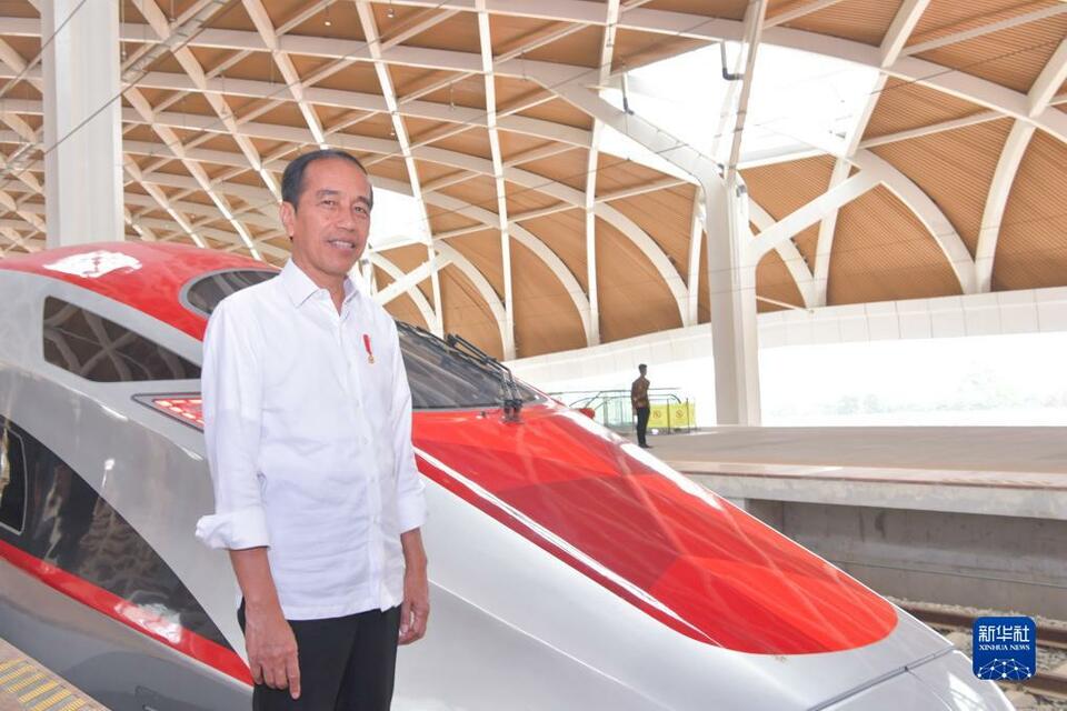 印尼总统首乘雅万高铁：很平稳、很舒适