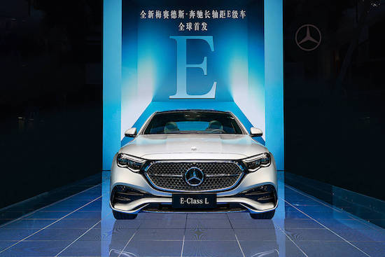 十余项后排专属增配 体验国产奔驰全新长轴距E级_fororder_image002