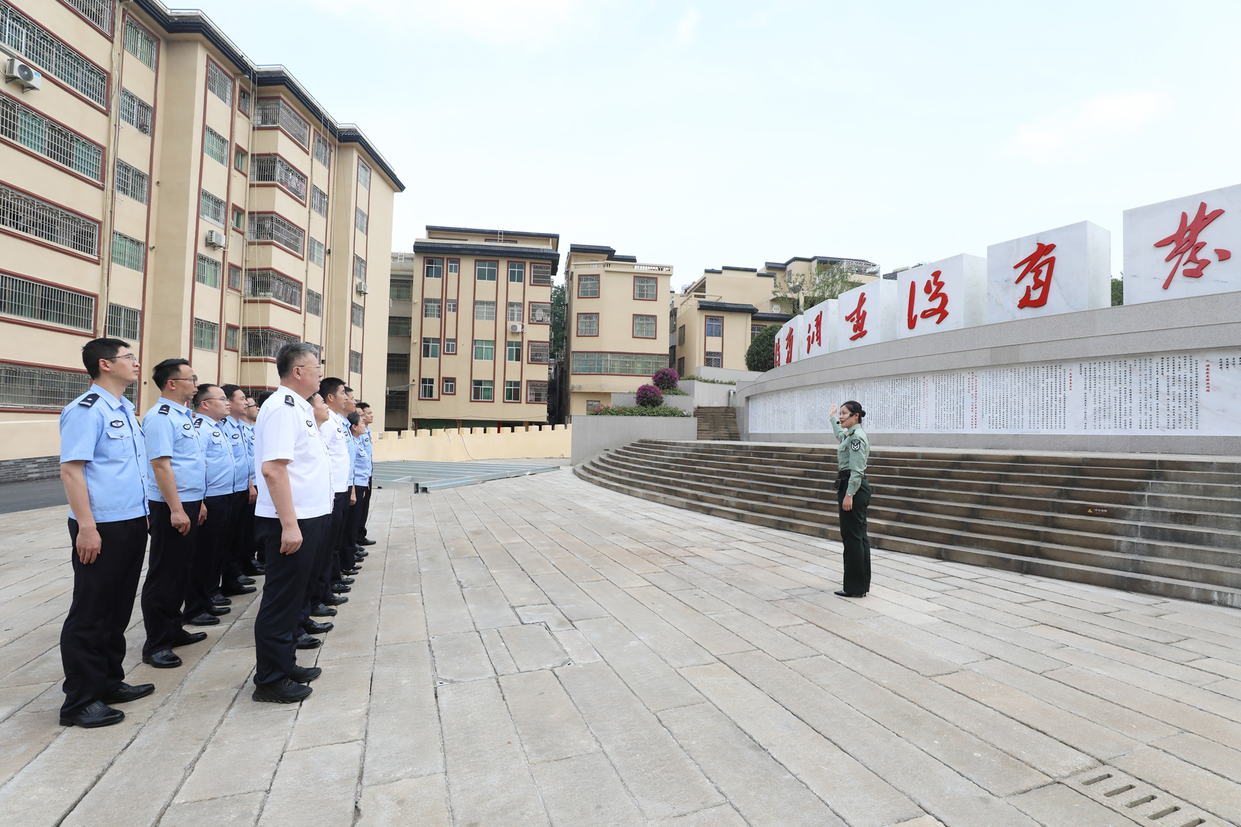 江西出入境边防检查总站：凝心铸魂强根基 深学笃行建新功_fororder_图片10
