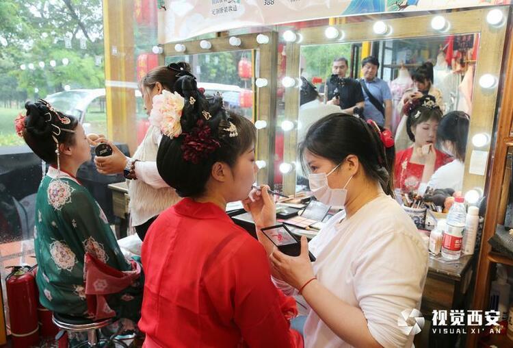 国风“诉”文化 唐宫迎“双节”文旅体验官提前感受“国风唐潮”之旅
